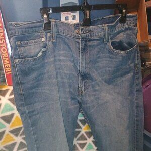 Levi  513 38 x 30 Jeans